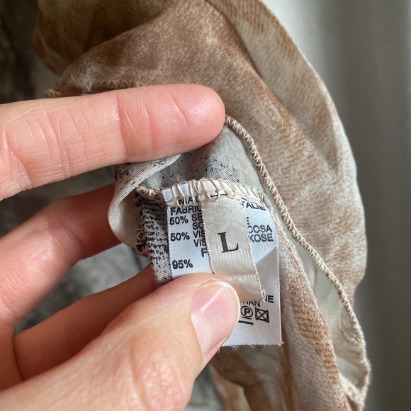 Made in Italy silk animal + lace print top L - Picture 2 of 5